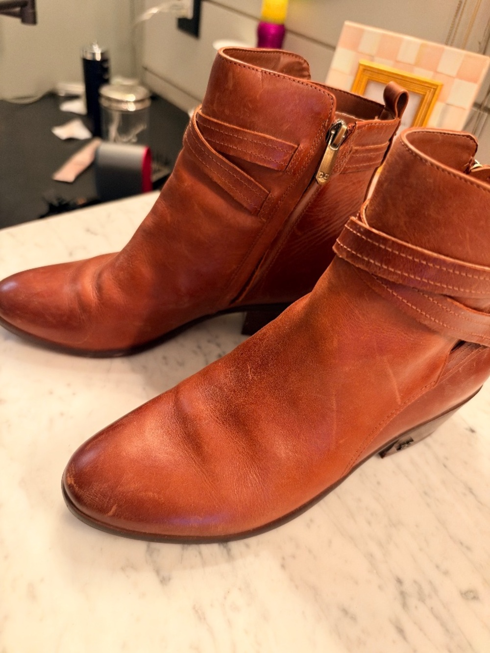 Sam Edelman leather noote